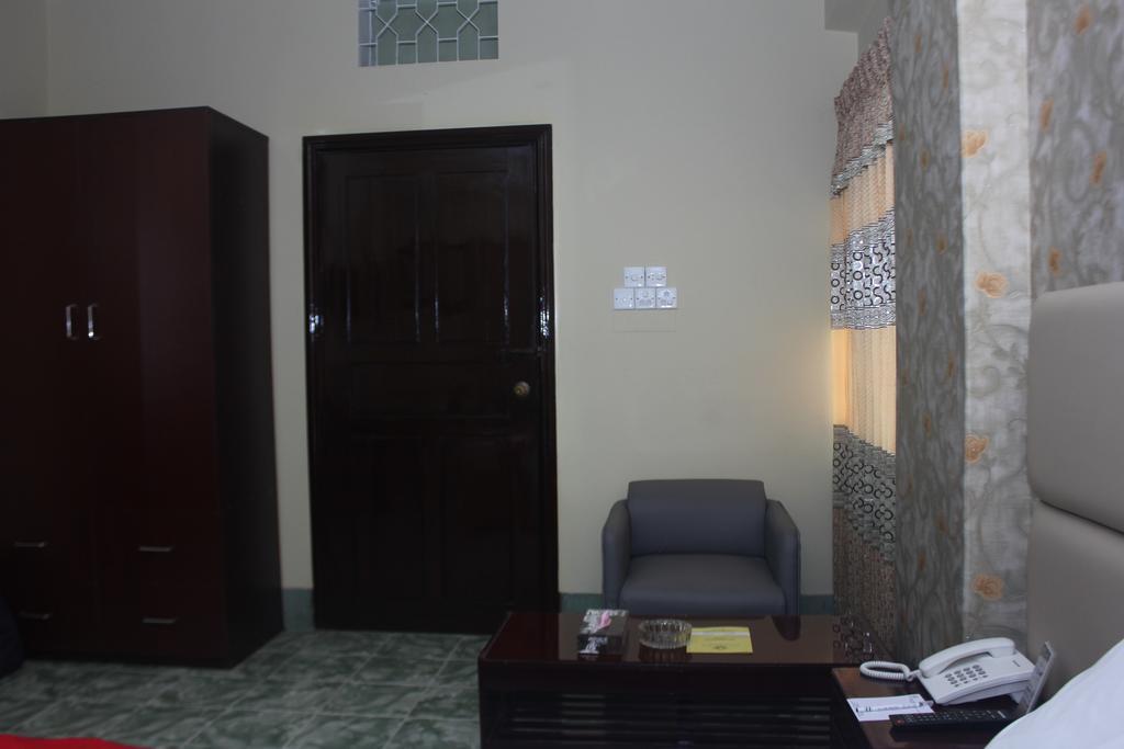 Golden Inn Chattagram Ltd Chittagong Exteriör bild