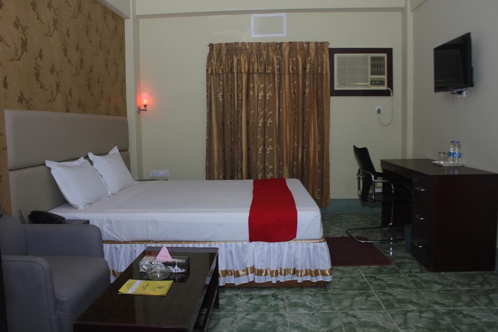 Golden Inn Chattagram Ltd Chittagong Exteriör bild